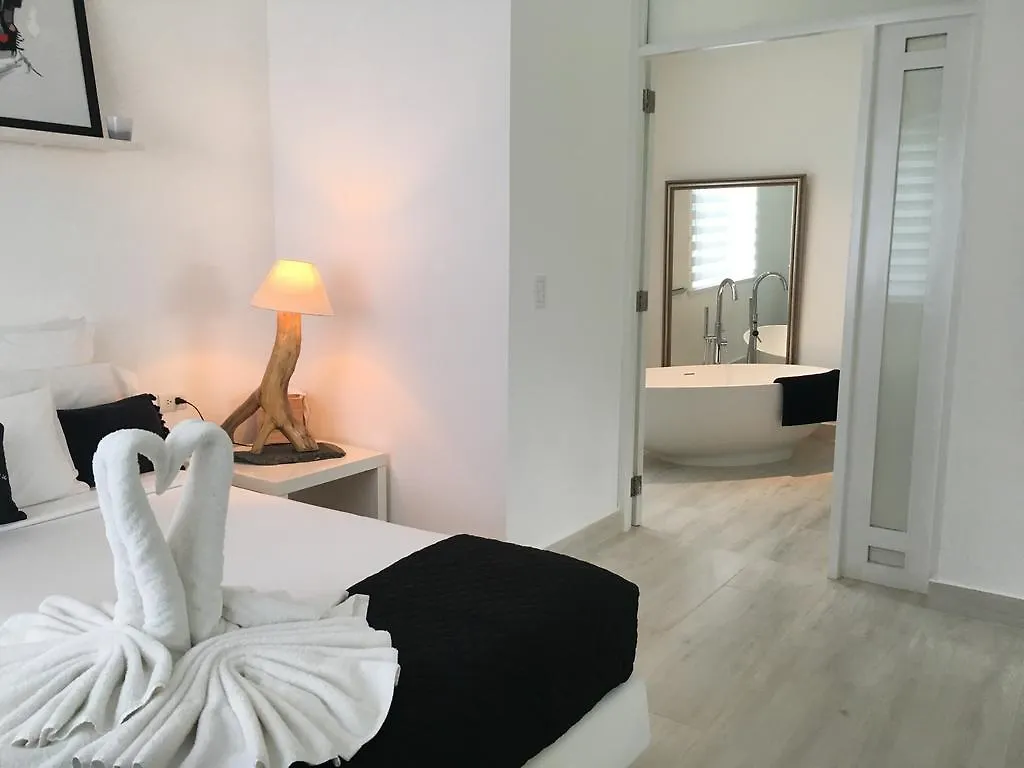 ****  Casa Veintiuno Hotel Sosua Dominican Republic